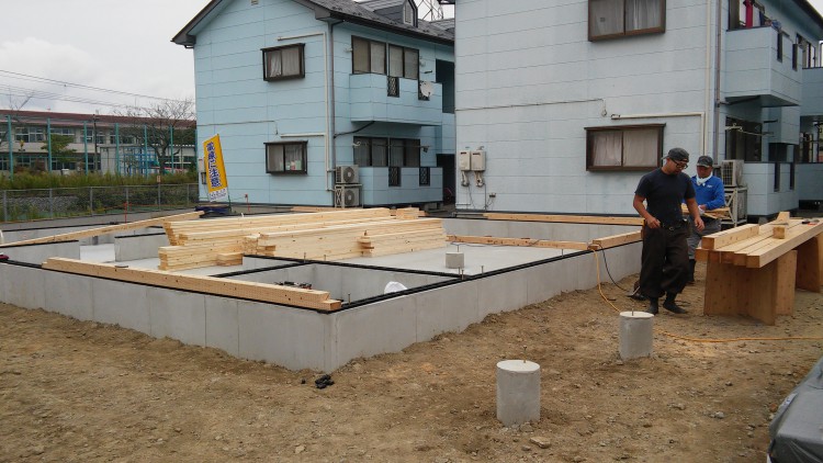 ログハウス 基礎建築